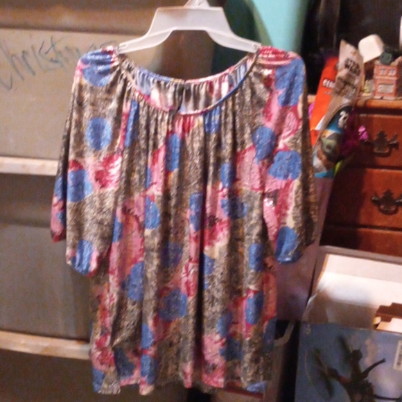 Large dress shirt - Picture 2 of 2